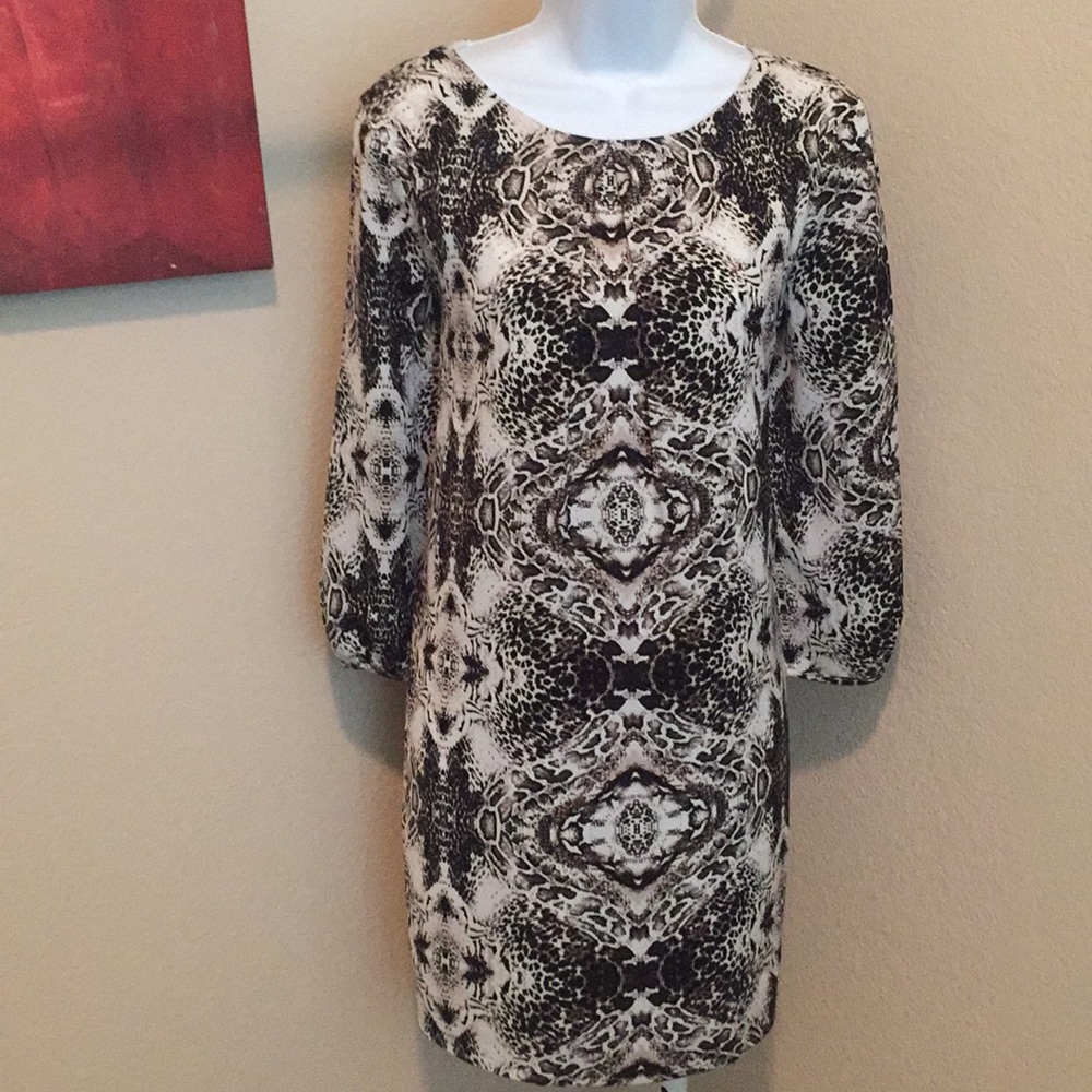 Cute dress!